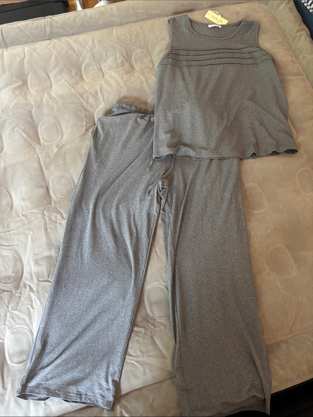 Sleeveless Gray Metallic Lounge Jumpsuit Set